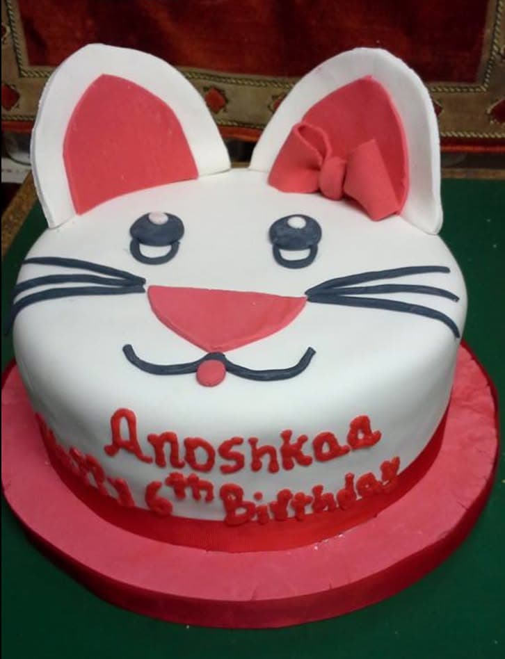 Cute Bunny Cake